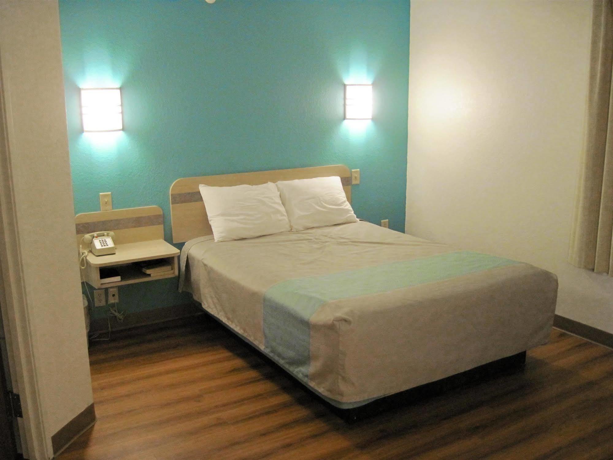 Motel 6-Avoca, Ia Exteriör bild